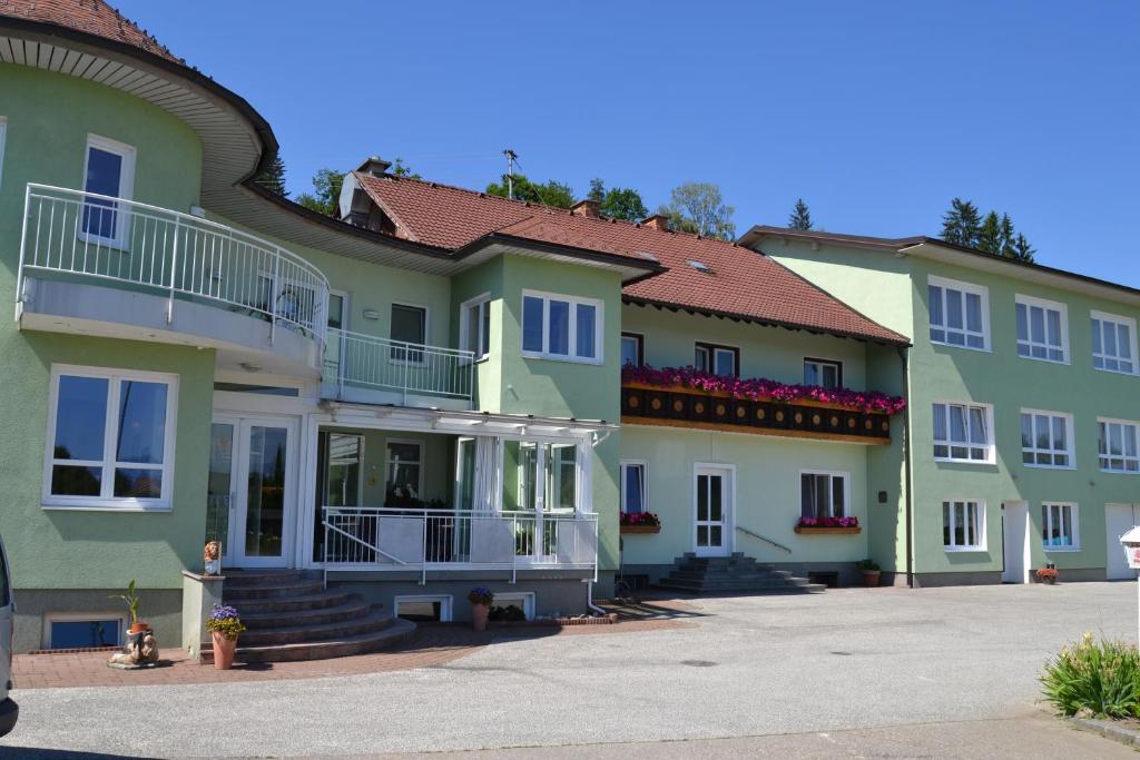 Pension Karawankenblick Moosburg Exterior foto